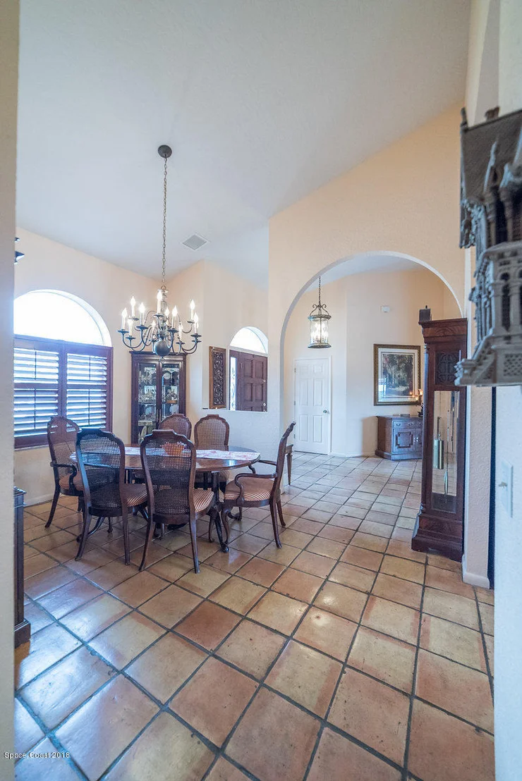 Photo of 207 Ivory Drive