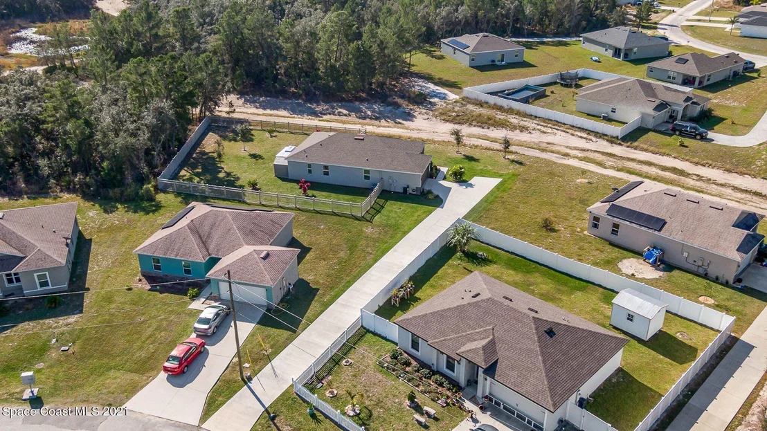 Photo of 187 Maple Drive