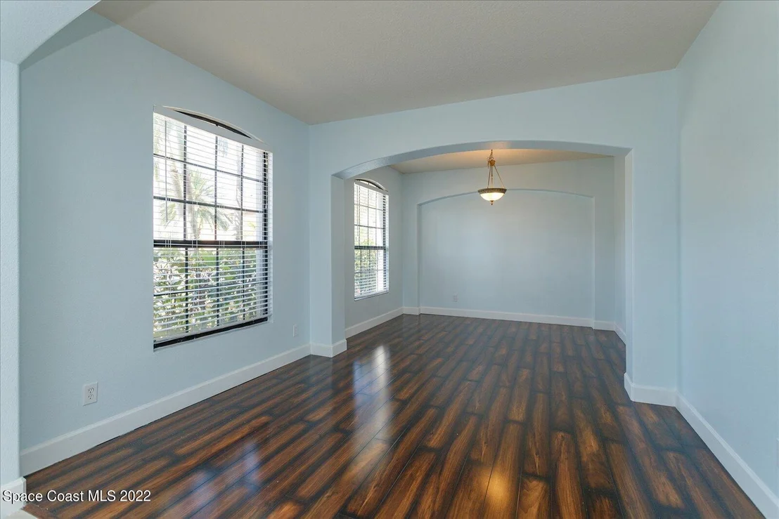 Photo of 1480 Talon Way