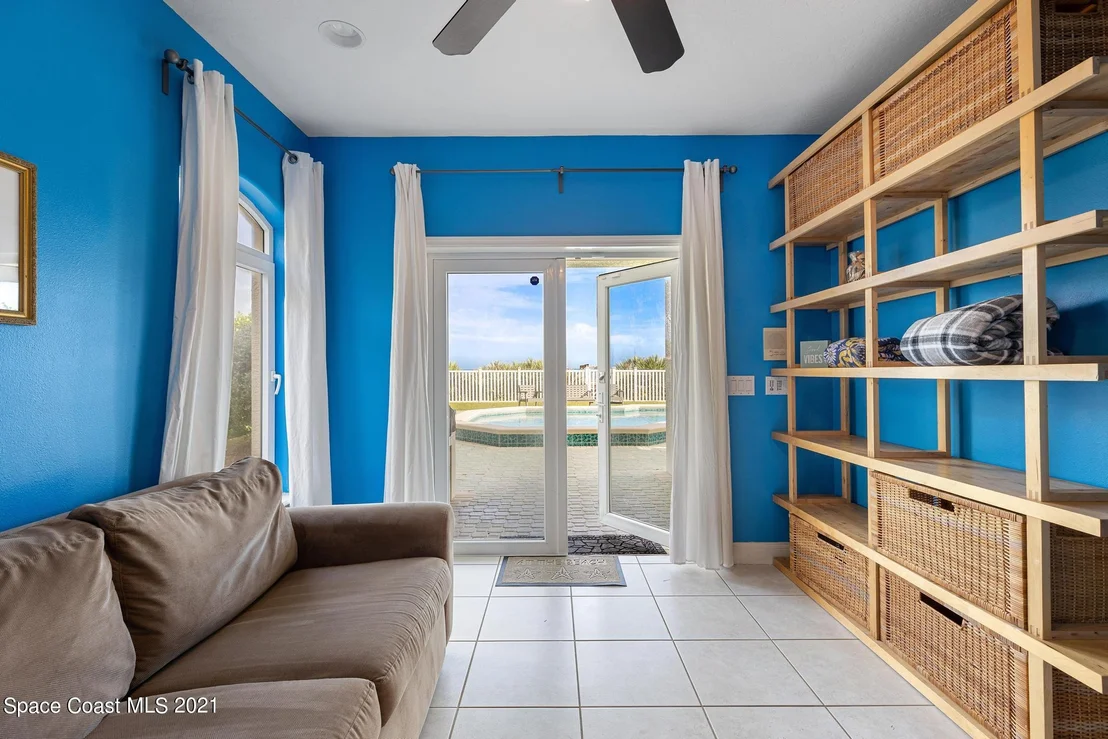 Photo of 735 Beach Street