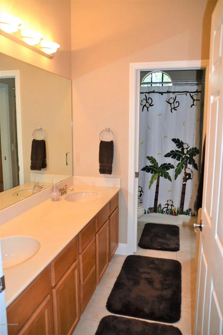 Photo of 2455 Woods Lane