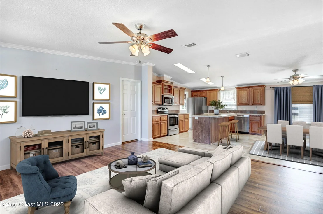 Photo of 2353 Coconut Palm Drive NE