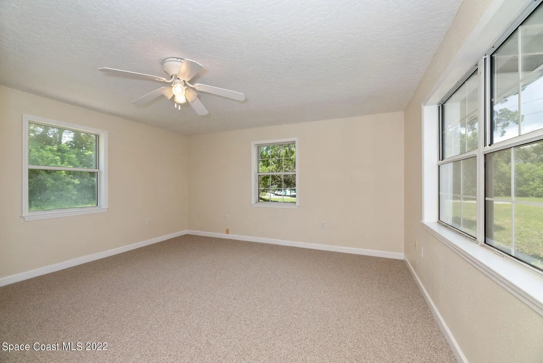 Photo of 1805 W Elm Drive