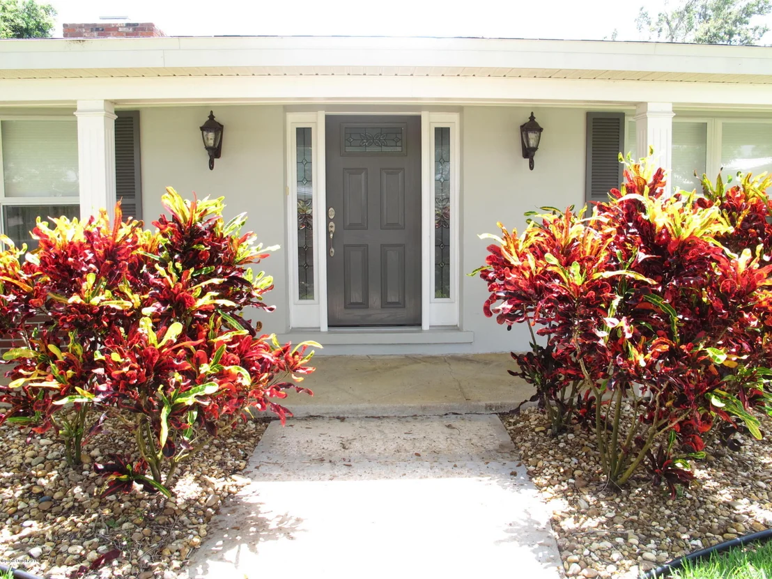 Photo of 560 Capri Road