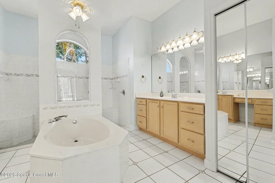 Photo of 333 Flanders Drive