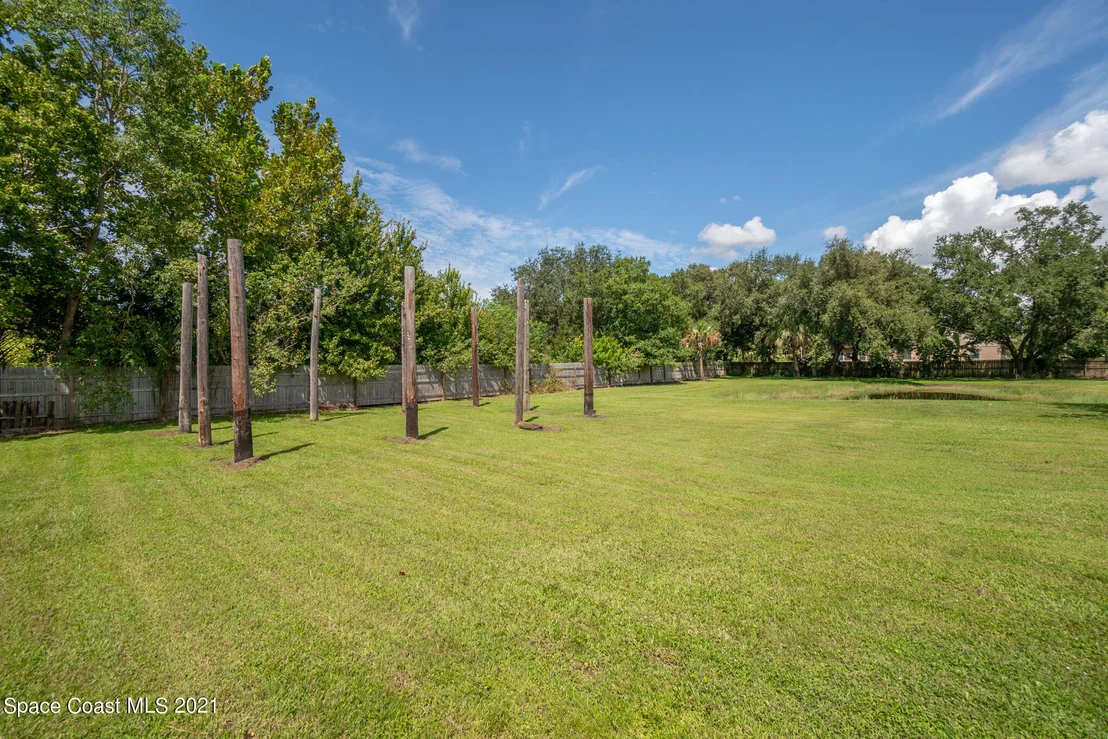 Photo of 4390 Alan Shepard Avenue