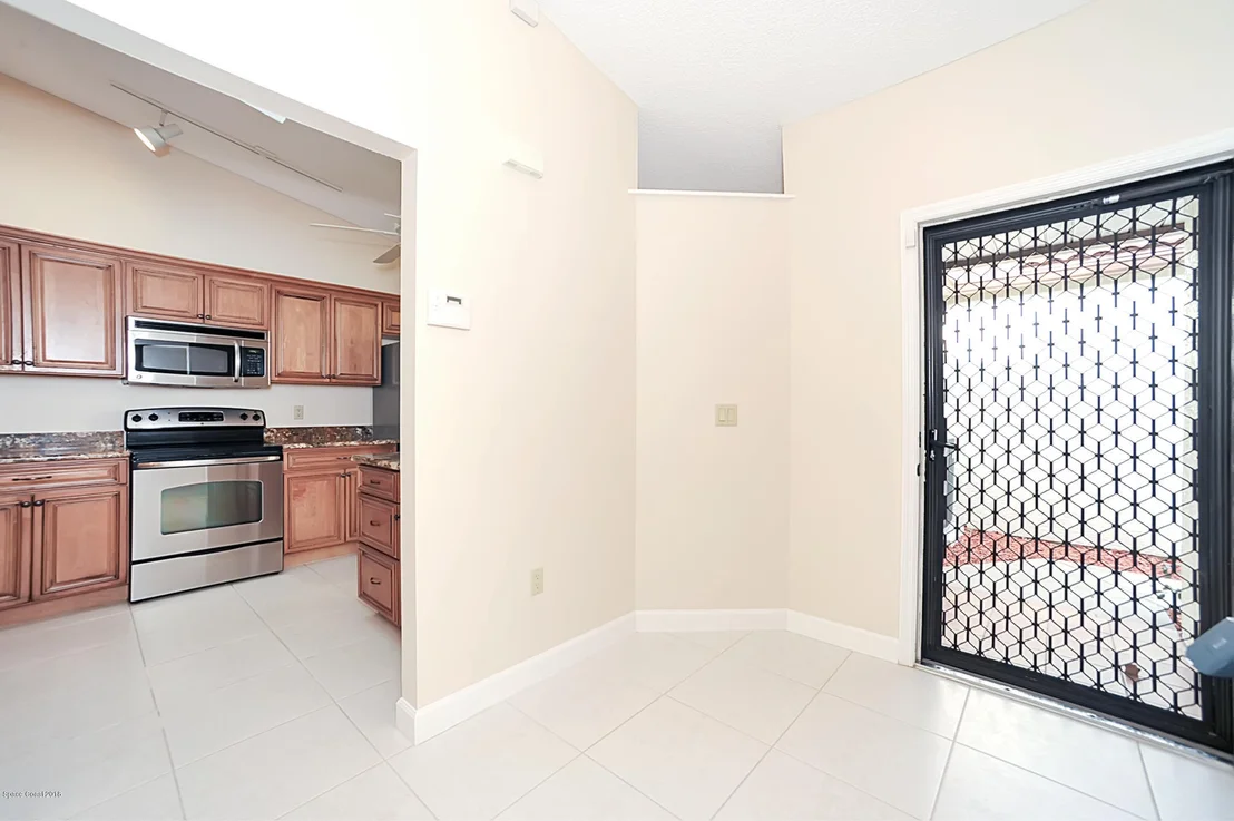 Photo of Unit 1908 at 1908 Parkside Place