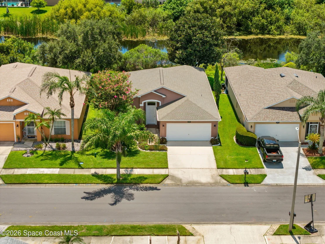 Photo of 2087 Deercroft Drive