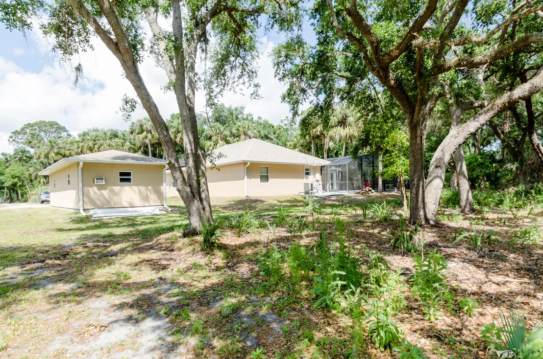 Photo of 1050 Gray Road