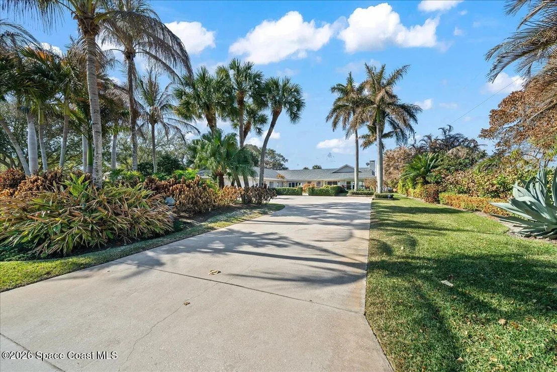 Photo of 408 Riverside Drive
