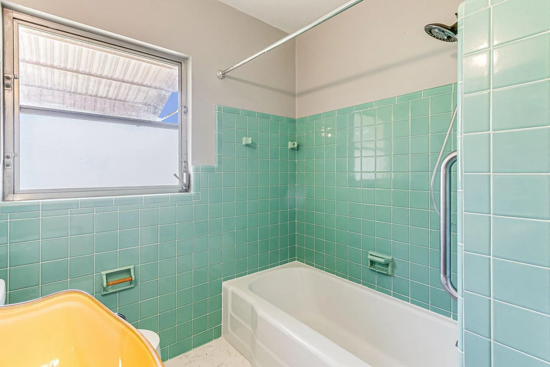 Photo of 114 Lagoon Avenue