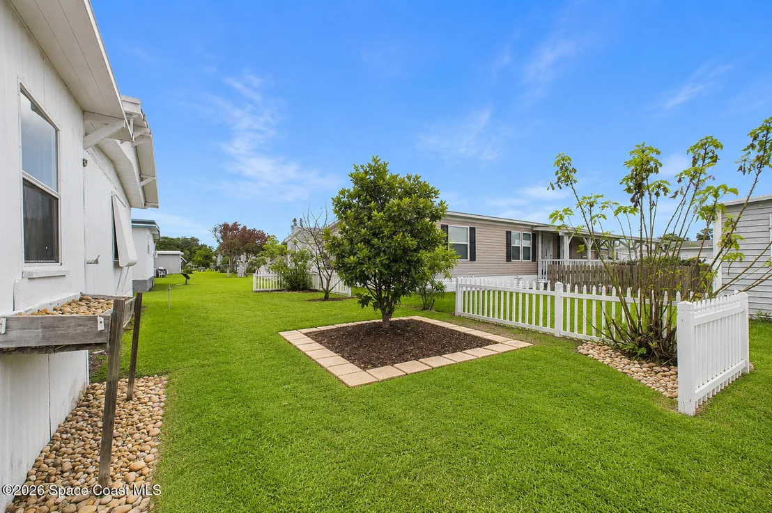 Photo of 948 Cashew Circle
