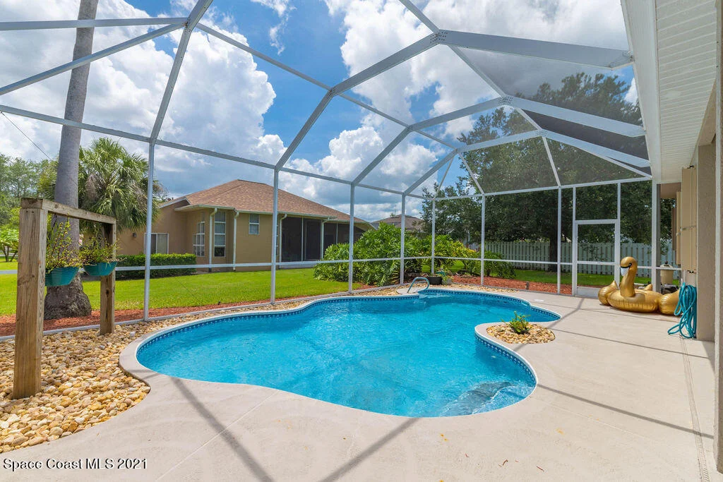 Photo of 779 Thrasher Drive