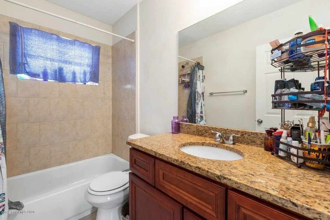 Photo of 817 Glenmore Circle