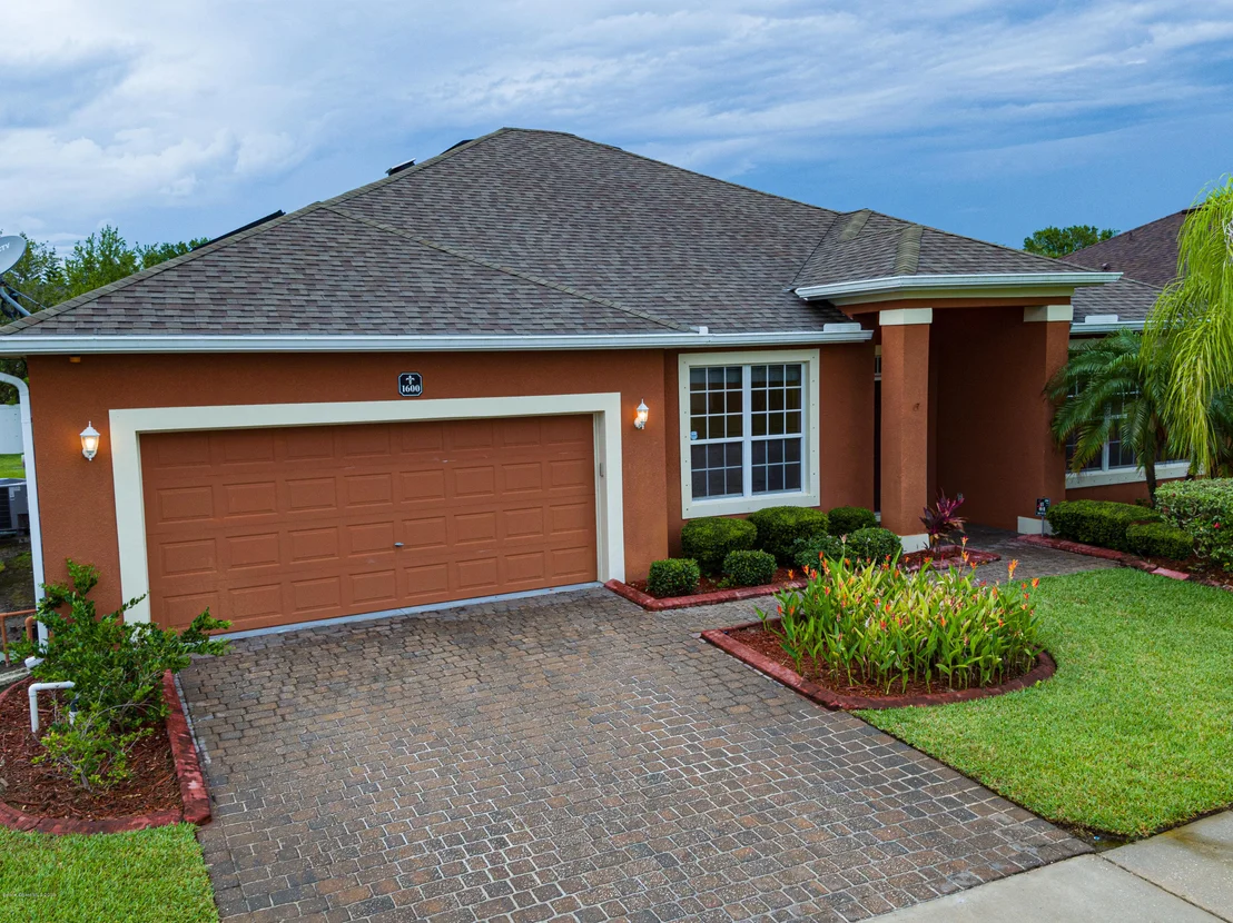 Photo of 1600 Bridgeport Circle