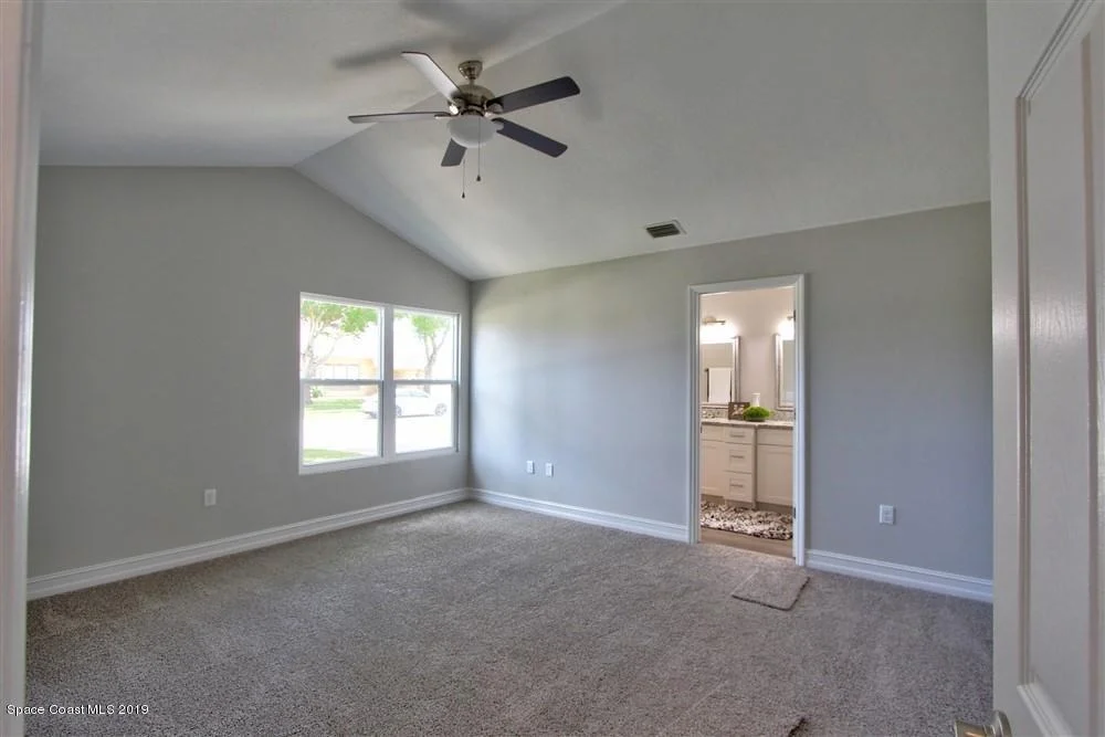 Photo of 2090 Lionel Drive