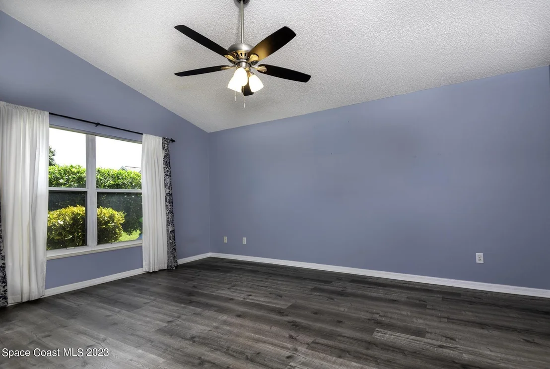 Photo of 3991 Saint Armens Circle