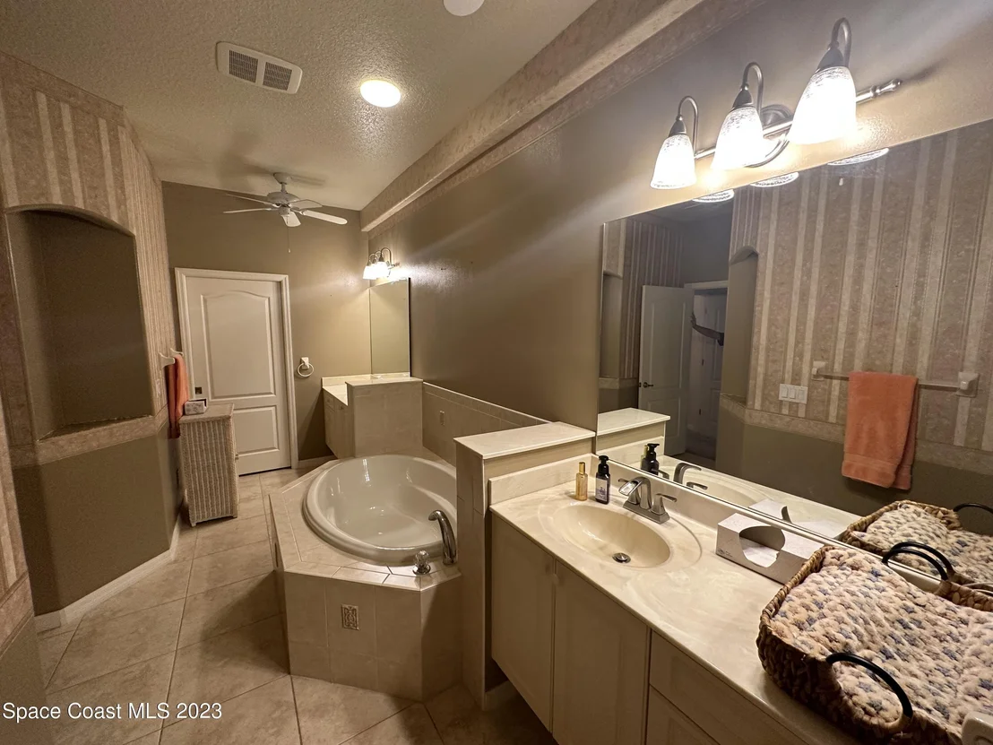 Photo of 4200 Aberdeen Circle
