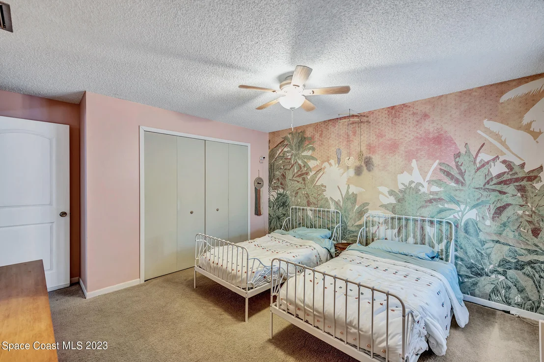 Photo of 245 Applewood Circle