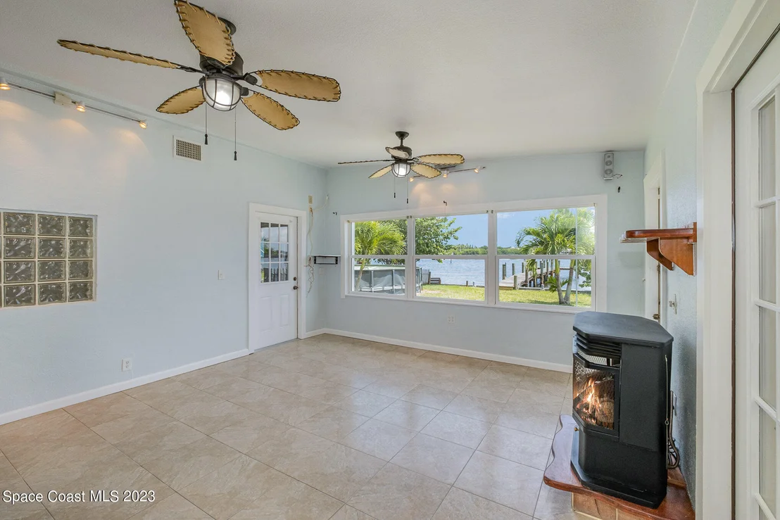 Photo of 3957 Canal Drive