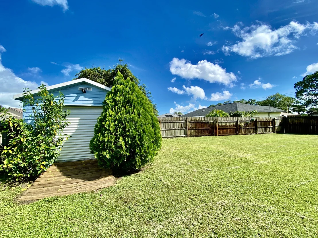 Photo of 5282 Bridge Road