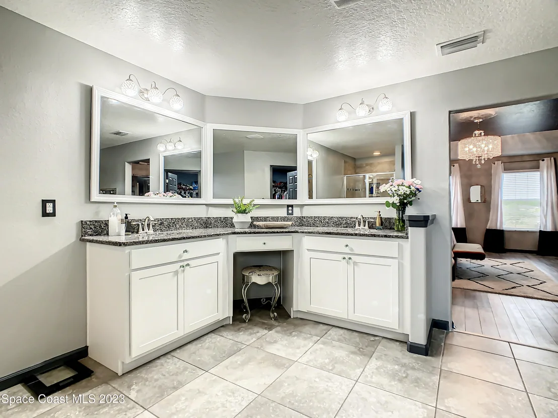 Photo of 690 Fiddleleaf Circle