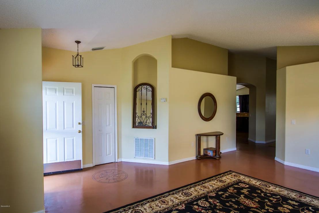 Photo of 605 Sedgewood Circle