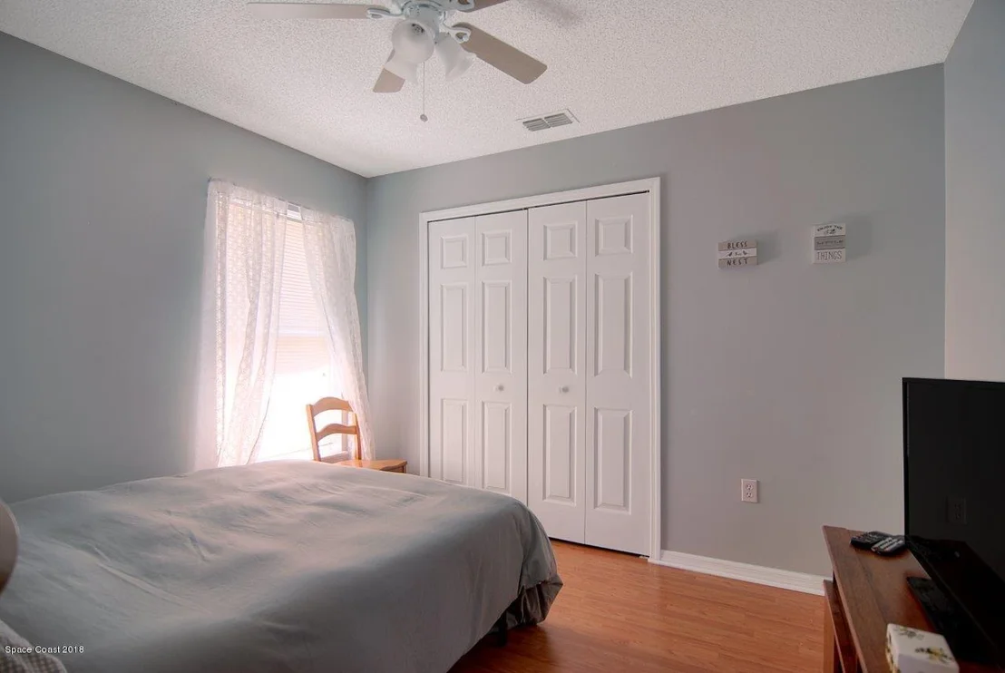Photo of 2821 Saint James Lane