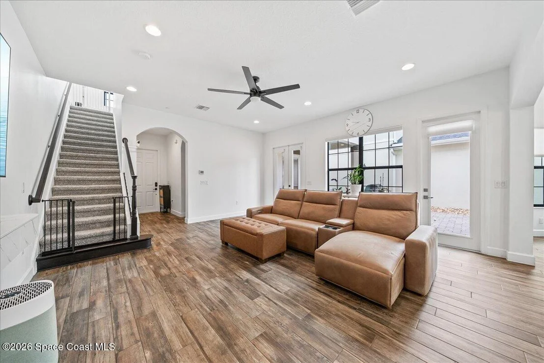 Photo of 8476 Lyside Drive
