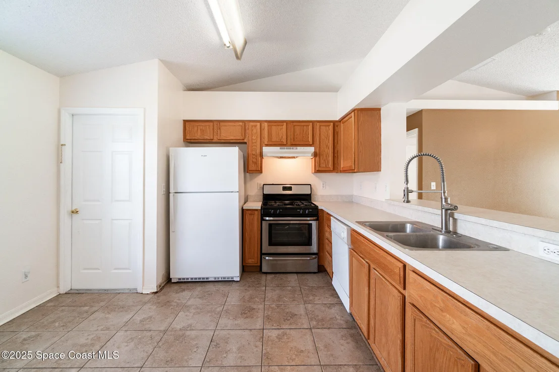 Photo of 11833 Foxglove Drive