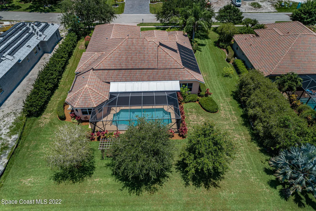 Photo of 585 Caroline Drive