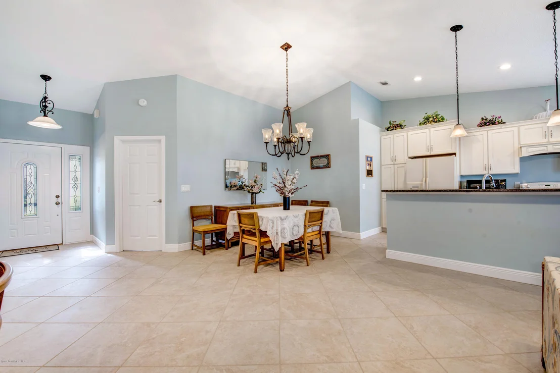 Photo of 1236 Walnut Grove Way