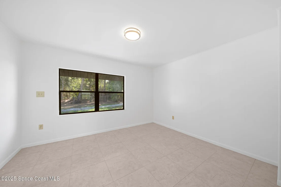 Photo of 2800 Alexander Avenue NE