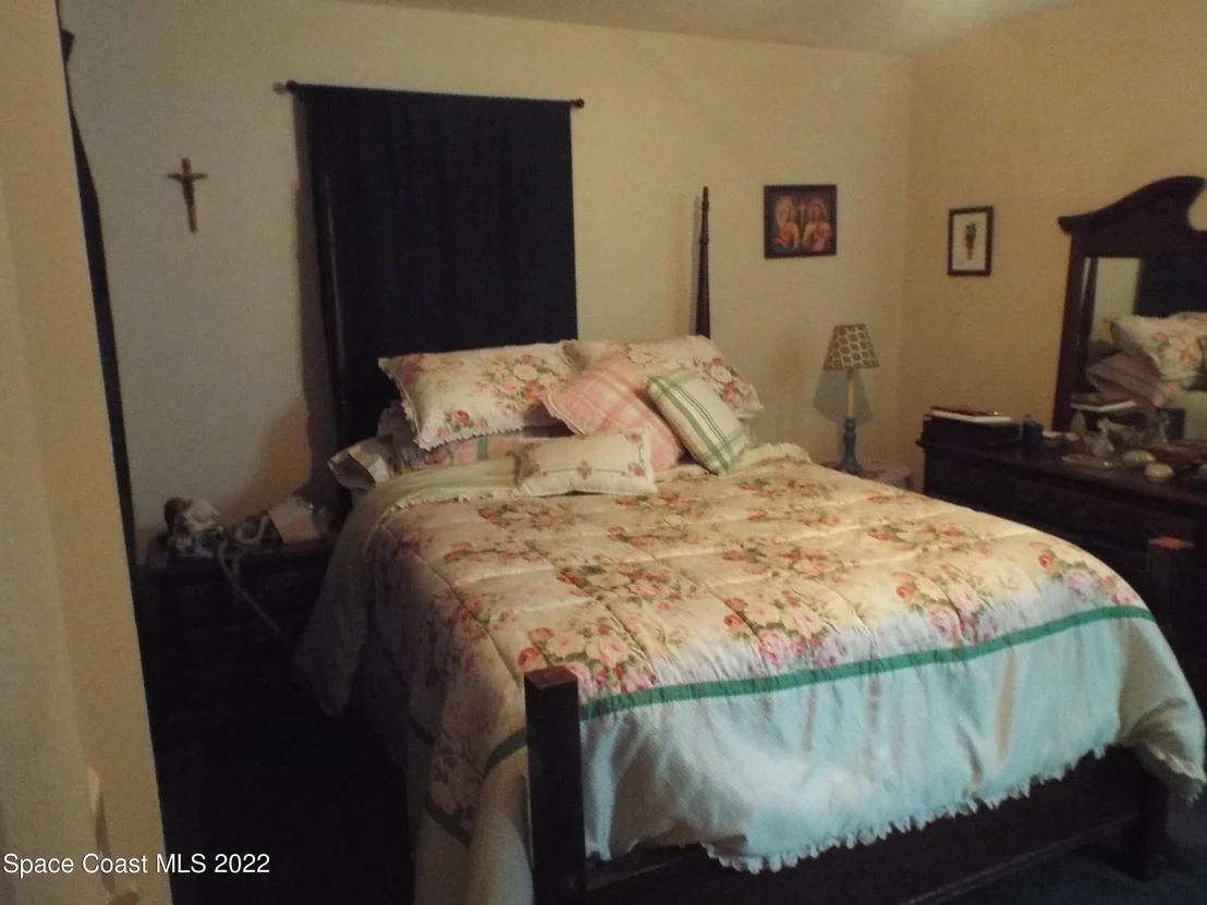 Photo of 2978 Redgrove Drive NE