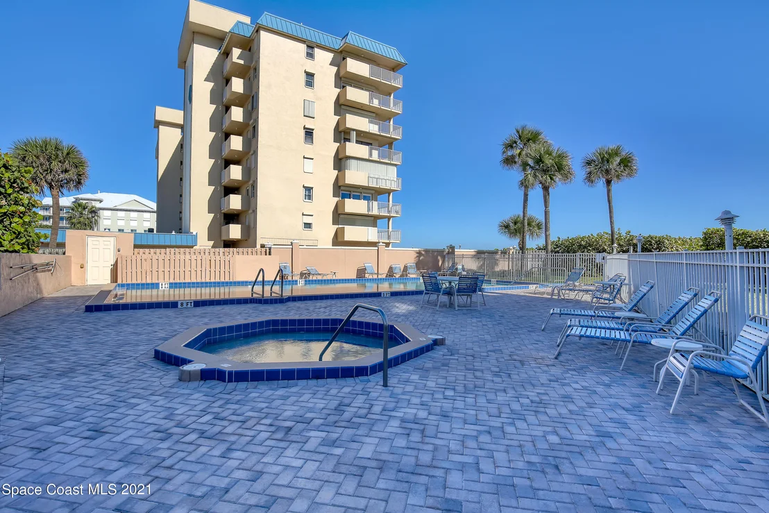 Photo of Unit 310 at 995 N Highway A1a