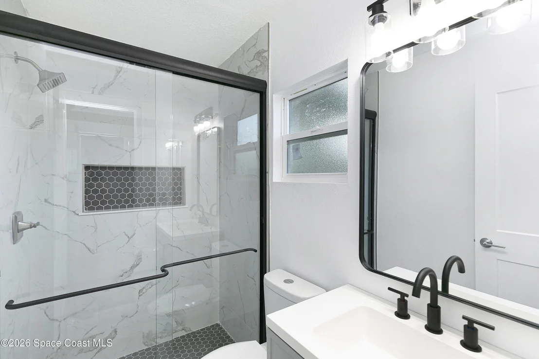 Photo of 710 Airoso Road SE