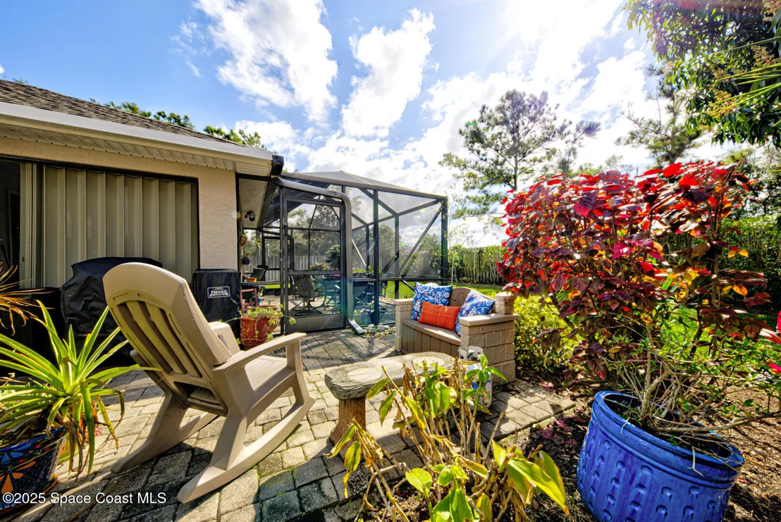 Photo of 1815 Botanica Circle