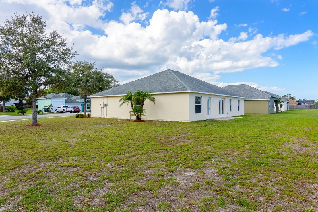 Photo of 3908 Rolling Hill Drive