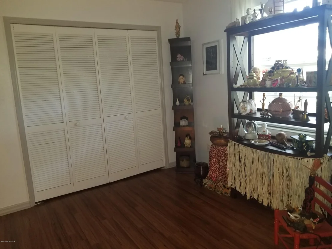Photo of 5095 Carter Street