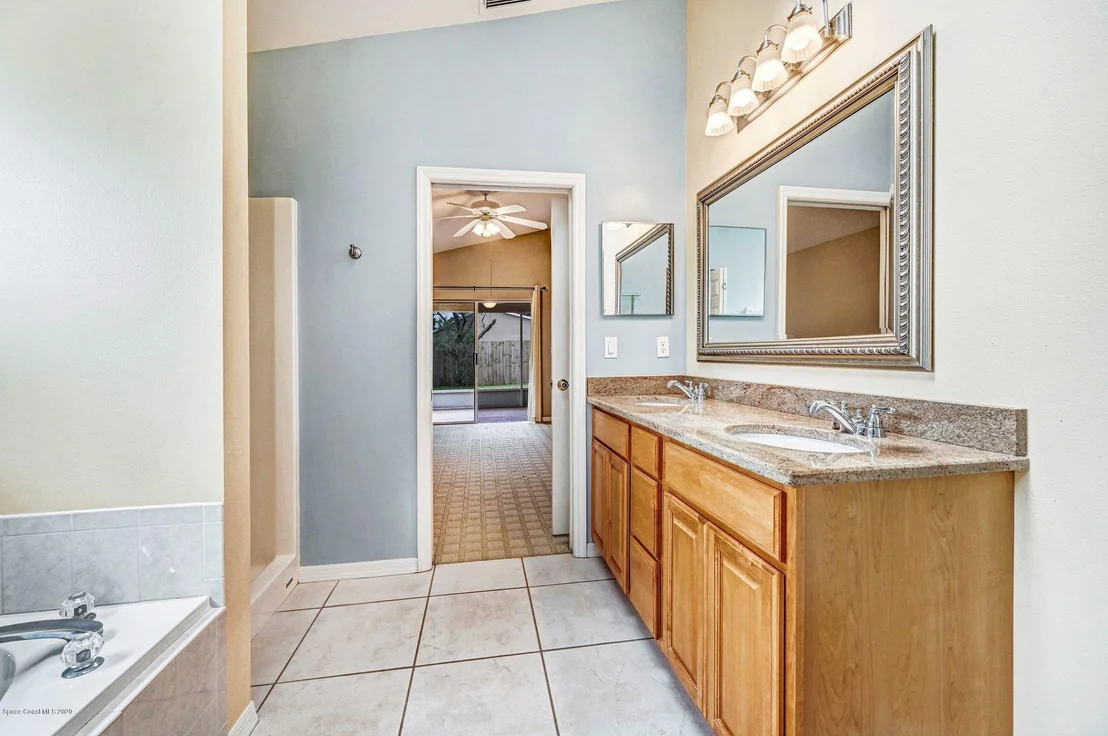 Photo of 965 Sabal Grove Drive