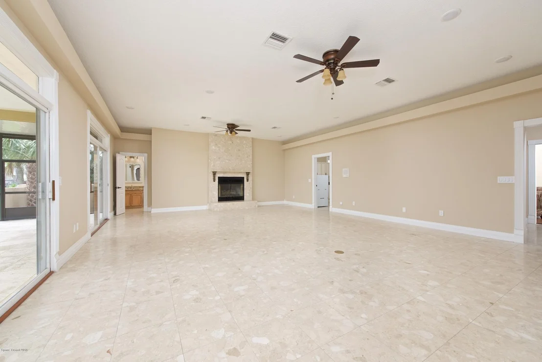 Photo of 545 Lanternback Island Drive