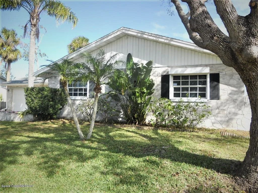Photo of 551 Avignon Drive
