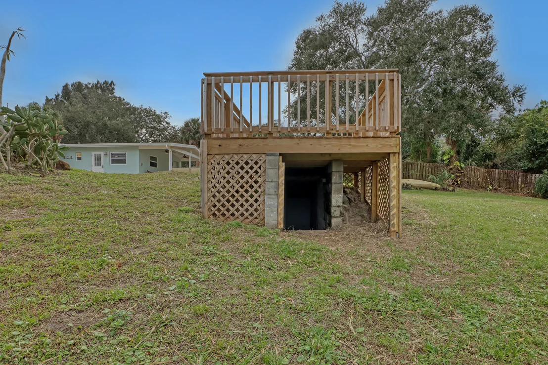 Photo of 592 Hillside Court