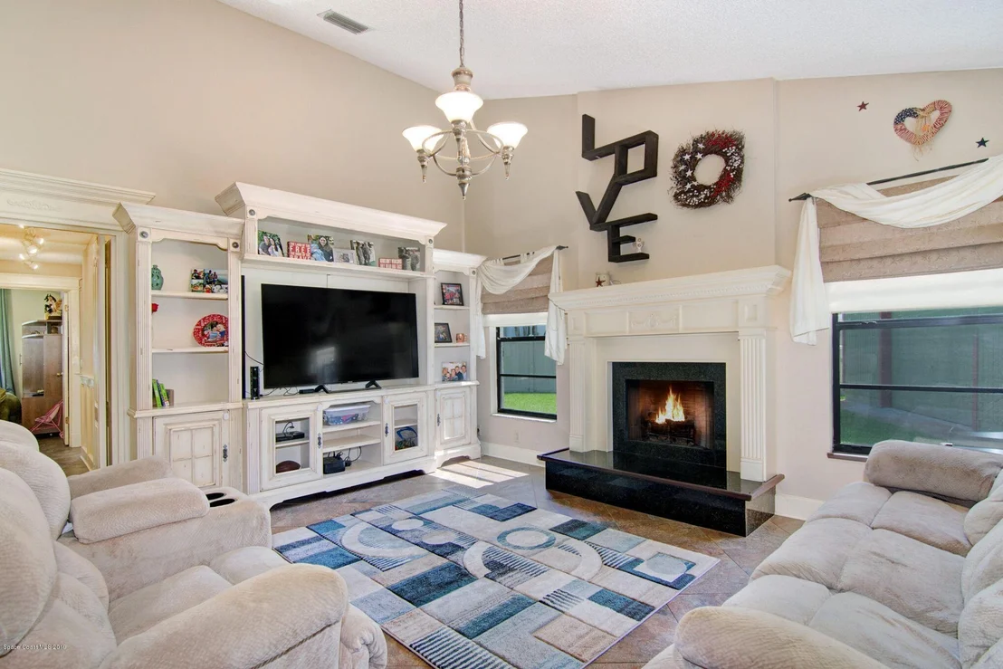 Photo of 855 Yorktowne Drive