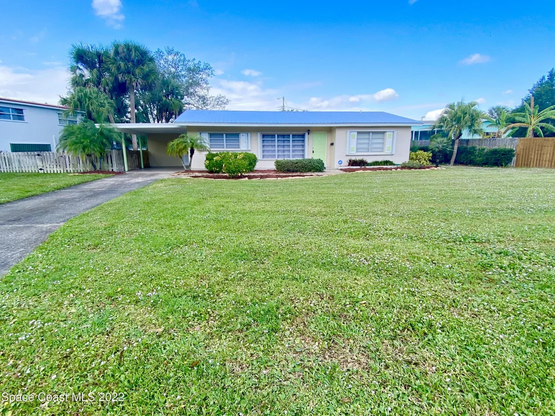 Photo of 2332 Saint Andrews Circle