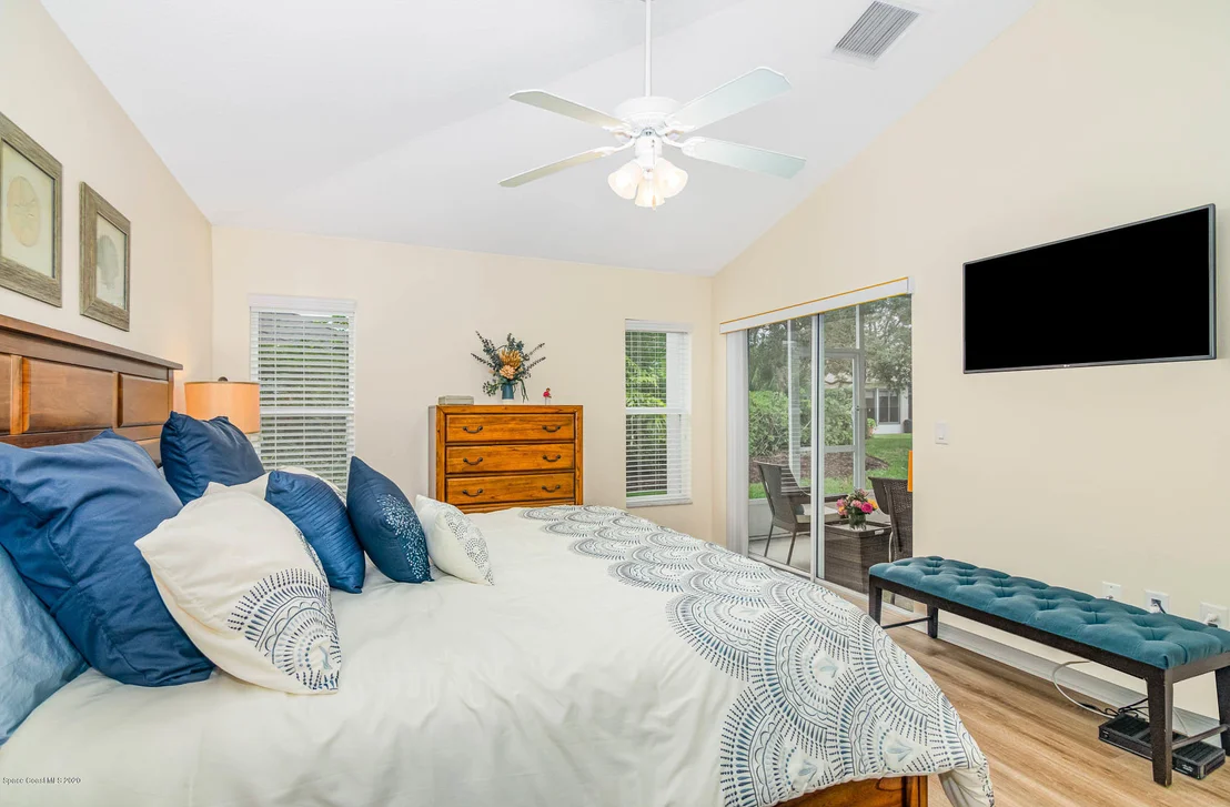 Photo of 7147 Broderick Drive