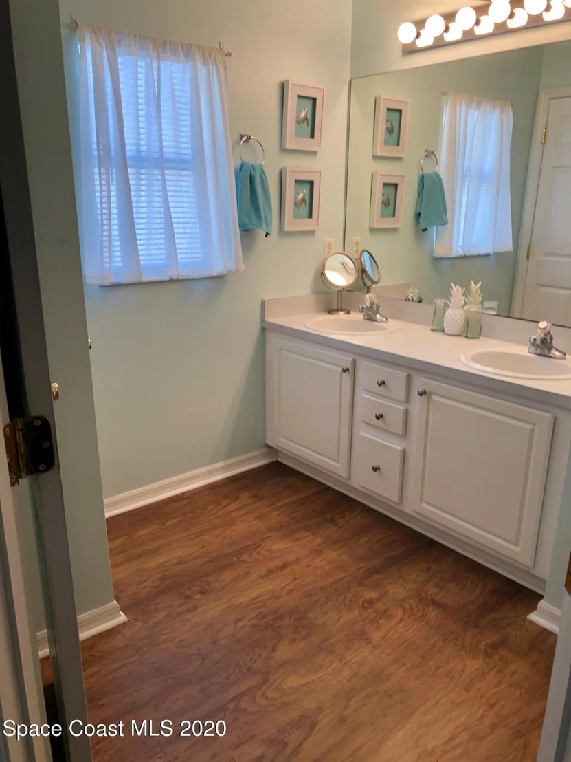 Photo of 1591 Whitman Drive