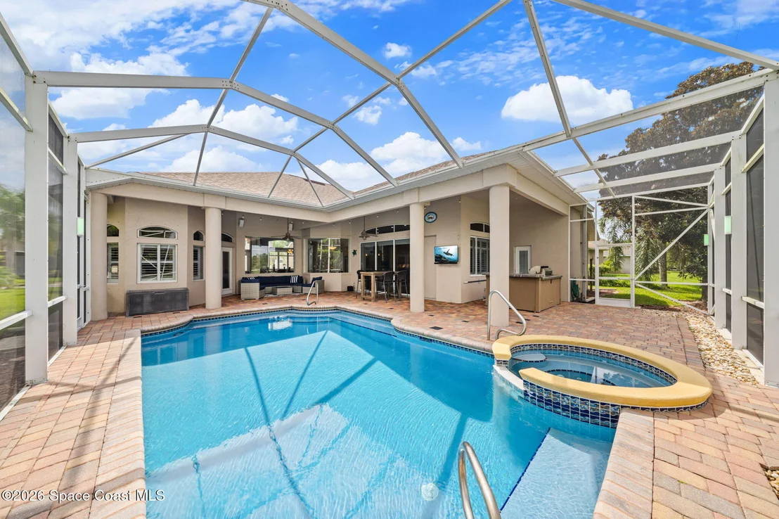 Photo of 1045 Starling Way