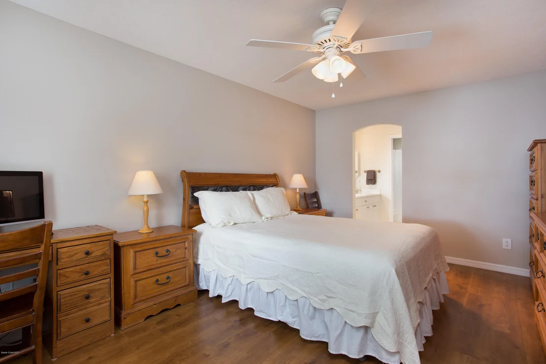 Photo of 499 Benton Drive