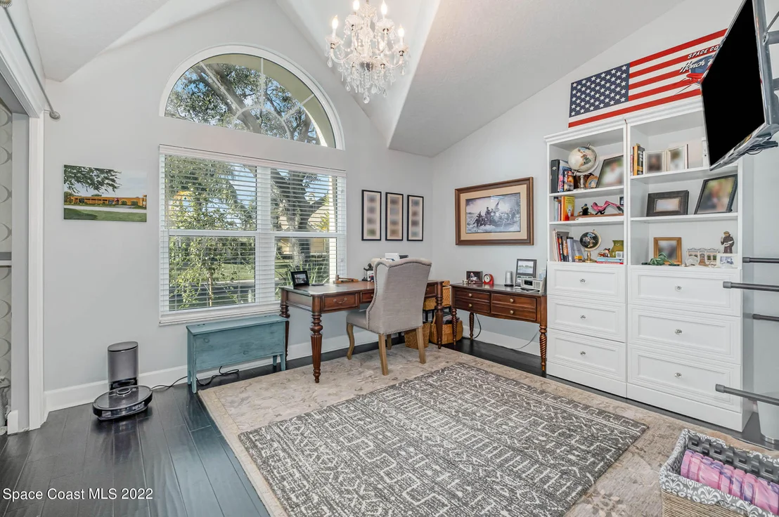 Photo of 914 Palm Brook Drive